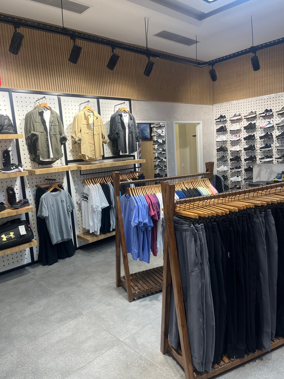 Lee Wrangler Mağaza Raf Sistemi 2